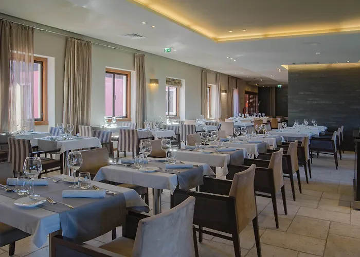 Your & Hotel Alcobaça