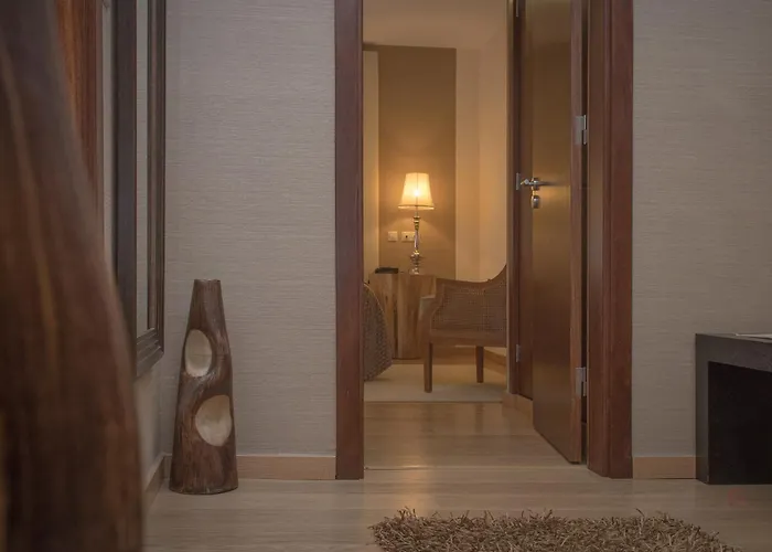 Hotel Your &