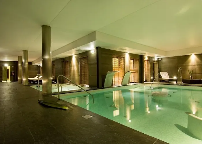 Hotel Your & 4*